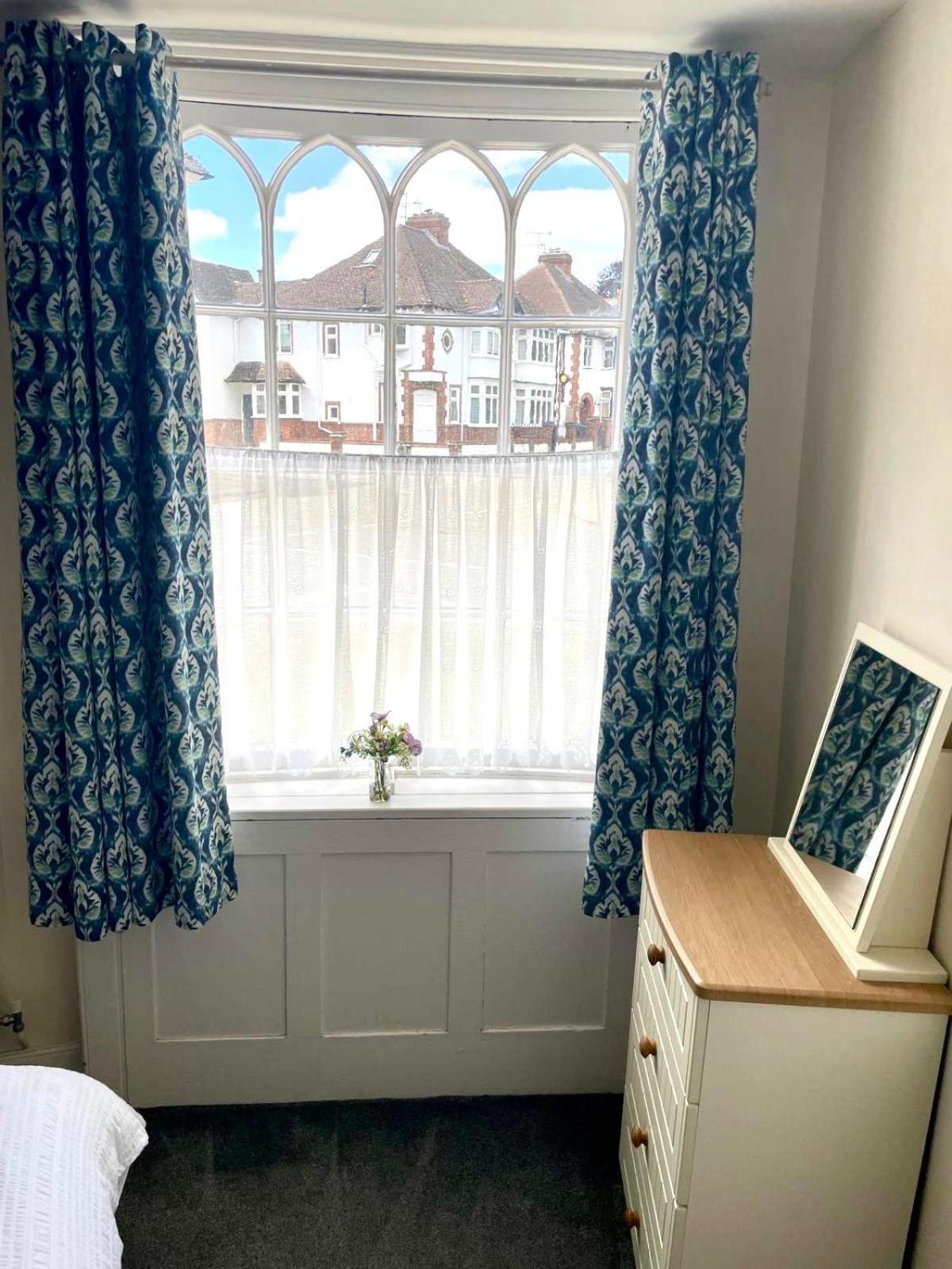 Town Centre Apartment Perfect Location With On-Street Parking Stratford-upon-Avon Værelse billede